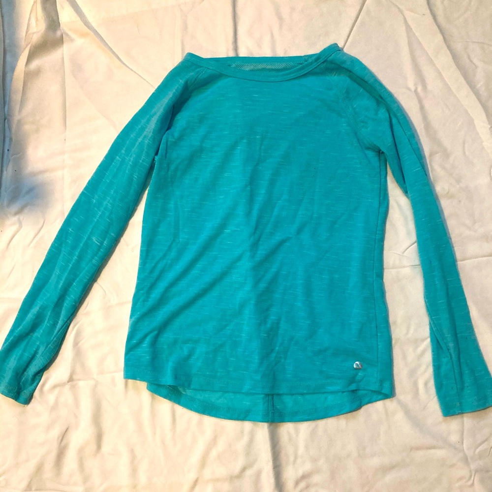 Girls’ size large quick-dry shirt